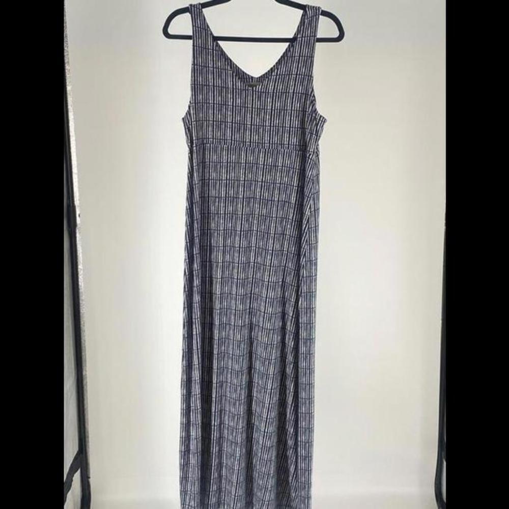 Athleta Stylish Striped Maxi Dress - Perfect for Any Occasion